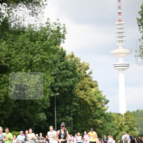 29.06.2025 - hella hamburg halbmarathon Dr. Thomas Lammeyer http://msf.ph/oto/8413397 29.06.2025 10:43:57 Kennedybrücke 1232, 1760, 2313, 2893, 3046, 3353, 3727, 4523, 4659, 4855, 6321, 6427, 6611, 6698, 6739, 7045, 7053, 7125, 7501, 8243, 8367, 8457, 9393, 9455, 9708, 9777, 10001, 10441, 10512, 10516, 10554, 10714, 10888, 10901, 11175 meine-sportfotos.de