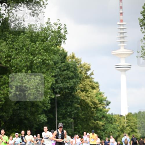 29.06.2025 - hella hamburg halbmarathon Dr. Thomas Lammeyer http://msf.ph/oto/8413420 29.06.2025 10:43:57 Kennedybrücke 1232, 1760, 2313, 2893, 3046, 3353, 3727, 4523, 4659, 4855, 6321, 6427, 6611, 6698, 6739, 7045, 7053, 7125, 7501, 8243, 8367, 8457, 9393, 9455, 9708, 9777, 10001, 10441, 10512, 10516, 10554, 10714, 10888, 10901, 11175 meine-sportfotos.de