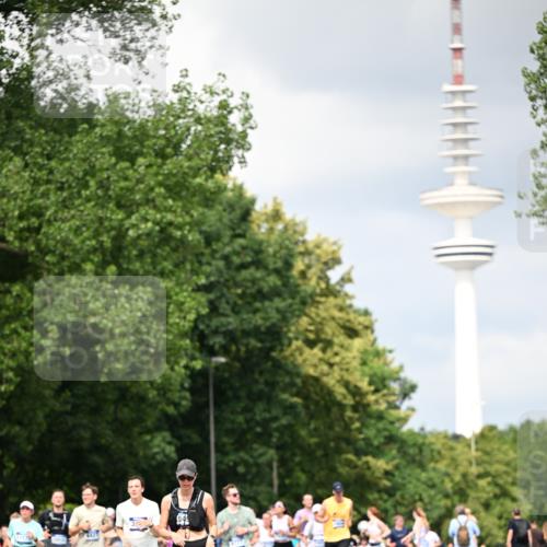 29.06.2025 - hella hamburg halbmarathon Dr. Thomas Lammeyer http://msf.ph/oto/8413468 29.06.2025 10:43:58 Kennedybrücke 1232, 1760, 2313, 2893, 3046, 3353, 3727, 4523, 4659, 4855, 6321, 6427, 6698, 6739, 7045, 7053, 7125, 7501, 8243, 8367, 8457, 9393, 9455, 9708, 9777, 10001, 10441, 10512, 10516, 10554, 10714, 10888, 10901, 11175 meine-sportfotos.de
