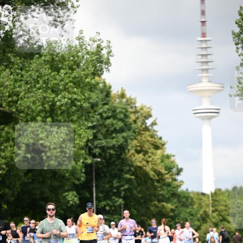 29.06.2025 - hella hamburg halbmarathon Dr. Thomas Lammeyer http://msf.ph/oto/8413636 29.06.2025 10:44:05 Kennedybrücke 1760, 2313, 2976, 3046, 3353, 3727, 3882, 3884, 4173, 4523, 4659, 4752, 4855, 6321, 6427, 6698, 6739, 7045, 7125, 7501, 7524, 8457, 8612, 8865, 8866, 9455, 9698, 9708, 9777, 10441, 10512, 10626, 10714, 10818, 10888, 10901, 11175 meine-sportfotos.de