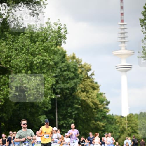29.06.2025 - hella hamburg halbmarathon Dr. Thomas Lammeyer http://msf.ph/oto/8413651 29.06.2025 10:44:05 Kennedybrücke 1760, 2313, 2976, 3046, 3353, 3727, 3882, 3884, 4173, 4523, 4659, 4752, 4855, 6321, 6427, 6698, 6739, 7045, 7125, 7501, 7524, 8457, 8612, 8865, 8866, 9455, 9698, 9708, 9777, 10441, 10512, 10626, 10714, 10818, 10888, 10901, 11175 meine-sportfotos.de