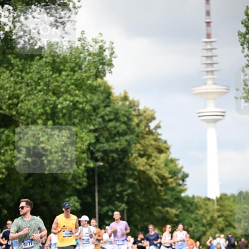 29.06.2025 - hella hamburg halbmarathon Dr. Thomas Lammeyer http://msf.ph/oto/8413671 29.06.2025 10:44:06 Kennedybrücke 1760, 2313, 2976, 3046, 3353, 3515, 3727, 3882, 3883, 3884, 4173, 4523, 4659, 4752, 4855, 6321, 6427, 6698, 6739, 7045, 7125, 7501, 7524, 8457, 8612, 8865, 8866, 9455, 9698, 9747, 9777, 10441, 10512, 10626, 10714, 10818, 10888, 10901, 11175, 11242 meine-sportfotos.de
