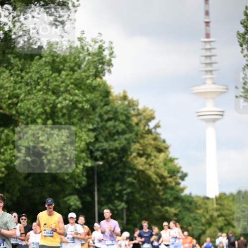 29.06.2025 - hella hamburg halbmarathon Dr. Thomas Lammeyer http://msf.ph/oto/8413698 29.06.2025 10:44:07 Kennedybrücke 1760, 2313, 2976, 3046, 3237, 3353, 3515, 3727, 3882, 3883, 3884, 4173, 4523, 4659, 4752, 4855, 6321, 6427, 6698, 6739, 7045, 7125, 7455, 7501, 7524, 8612, 8865, 8866, 9455, 9698, 9747, 9777, 10441, 10512, 10626, 10714, 10818, 10888, 10901, 11175, 11242 meine-sportfotos.de