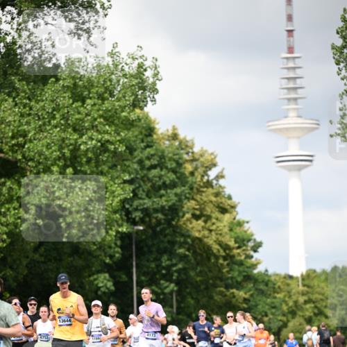 29.06.2025 - hella hamburg halbmarathon Dr. Thomas Lammeyer http://msf.ph/oto/8413700 29.06.2025 10:44:07 Kennedybrücke 1760, 2313, 2976, 3046, 3237, 3353, 3515, 3727, 3882, 3883, 3884, 4173, 4523, 4659, 4752, 4855, 6321, 6427, 6698, 6739, 7045, 7125, 7455, 7501, 7524, 8612, 8865, 8866, 9455, 9698, 9747, 9777, 10441, 10512, 10626, 10714, 10818, 10888, 10901, 11175, 11242 meine-sportfotos.de