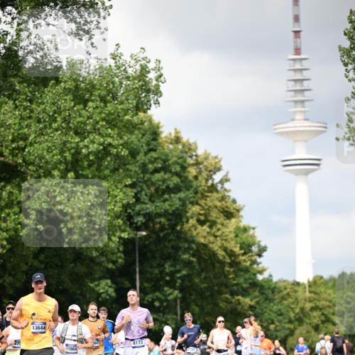 29.06.2025 - hella hamburg halbmarathon Dr. Thomas Lammeyer http://msf.ph/oto/8413750 29.06.2025 10:44:08 Kennedybrücke 1760, 2313, 2976, 3046, 3237, 3353, 3515, 3727, 3882, 3883, 3884, 4173, 4523, 4659, 4752, 4855, 6321, 6427, 6698, 6739, 7045, 7125, 7455, 7456, 7501, 7524, 8612, 8865, 8866, 9455, 9698, 9747, 9777, 10441, 10512, 10626, 10714, 10818, 10888, 10901, 11175, 11242 meine-sportfotos.de