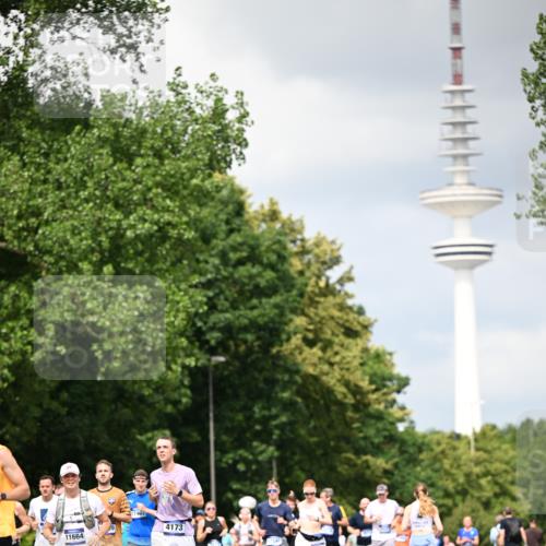 29.06.2025 - hella hamburg halbmarathon Dr. Thomas Lammeyer http://msf.ph/oto/8413787 29.06.2025 10:44:09 Kennedybrücke 1760, 2313, 2976, 3046, 3237, 3353, 3515, 3727, 3882, 3883, 3884, 4173, 4523, 4659, 4752, 4855, 5229, 5877, 6321, 6427, 6698, 6739, 7045, 7125, 7455, 7456, 7501, 7524, 8612, 8865, 8866, 9455, 9698, 9747, 9777, 10441, 10512, 10626, 10714, 10818, 10888, 10901, 11175, 11242 meine-sportfotos.de
