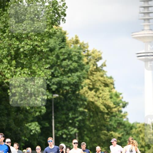 29.06.2025 - hella hamburg halbmarathon Dr. Thomas Lammeyer http://msf.ph/oto/8413800 29.06.2025 10:44:12 Kennedybrücke 1760, 2019, 2313, 2976, 3046, 3237, 3353, 3515, 3727, 3808, 3882, 3883, 3884, 4173, 4523, 4659, 4752, 5229, 5876, 5877, 6427, 6698, 6739, 7045, 7125, 7455, 7456, 7524, 7675, 7850, 7984, 8612, 8865, 8866, 9455, 9698, 9747, 9777, 10441, 10512, 10626, 10714, 10818, 10888, 10901, 11175, 11242 meine-sportfotos.de