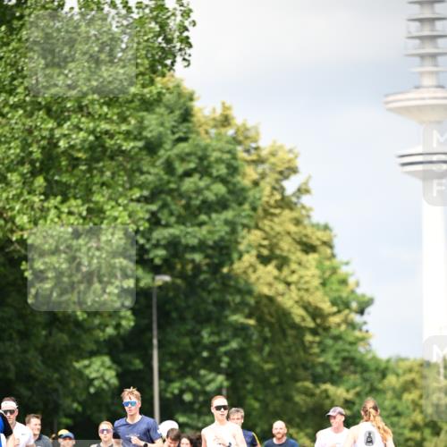 29.06.2025 - hella hamburg halbmarathon Dr. Thomas Lammeyer http://msf.ph/oto/8413822 29.06.2025 10:44:13 Kennedybrücke 1760, 2019, 2313, 2976, 3046, 3237, 3515, 3727, 3808, 3882, 3883, 3884, 4173, 4523, 4659, 4752, 5229, 5876, 5877, 6427, 6698, 6739, 7045, 7455, 7456, 7524, 7675, 7850, 7984, 8612, 8865, 8866, 9455, 9698, 9747, 9777, 10441, 10512, 10626, 10714, 10818, 10901, 11175, 11242 meine-sportfotos.de