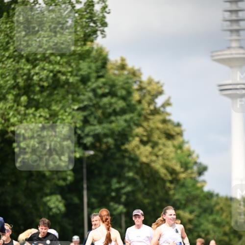 29.06.2025 - hella hamburg halbmarathon Dr. Thomas Lammeyer http://msf.ph/oto/8413952 29.06.2025 10:44:17 Kennedybrücke 1058, 1760, 2019, 2313, 2888, 2976, 3046, 3237, 3515, 3808, 3882, 3883, 3884, 4173, 4523, 4659, 4752, 5229, 5263, 5701, 5876, 5877, 6427, 6698, 6739, 6866, 6876, 7045, 7455, 7456, 7524, 7675, 7850, 7984, 8107, 8391, 8612, 8865, 8866, 9698, 9747, 9777, 10441, 10512, 10626, 10714, 10818, 11175, 11242 meine-sportfotos.de