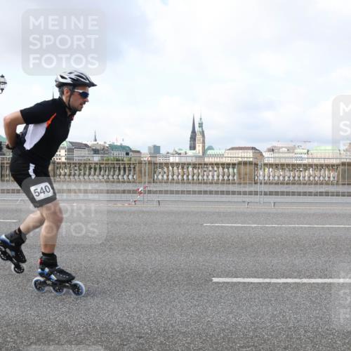 29.06.2025 - hella hamburg halbmarathon Lena Gebhardt http://msf.ph/oto/8414012 29.06.2025 08:55:54 Lombardsbrücke 540 meine-sportfotos.de