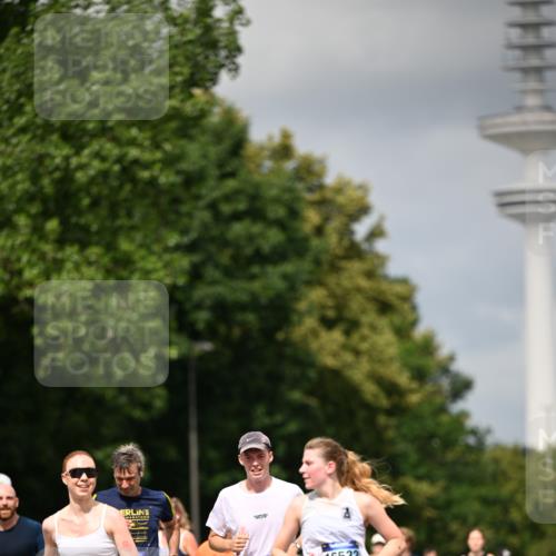 29.06.2025 - hella hamburg halbmarathon Dr. Thomas Lammeyer http://msf.ph/oto/8414040 29.06.2025 10:44:20 Kennedybrücke 1058, 1760, 2019, 2313, 2888, 2976, 3046, 3237, 3515, 3808, 3882, 3883, 3884, 4173, 4752, 5229, 5263, 5701, 5876, 5877, 5901, 6427, 6739, 6866, 6876, 7045, 7455, 7456, 7524, 7675, 7850, 7984, 8107, 8391, 8612, 8865, 8866, 9698, 9747, 9777, 10441, 10512, 10626, 10806, 10818, 11175, 11242 meine-sportfotos.de