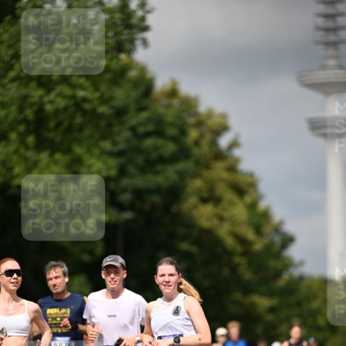 29.06.2025 - hella hamburg halbmarathon Dr. Thomas Lammeyer http://msf.ph/oto/8414069 29.06.2025 10:44:21 Kennedybrücke 1058, 1760, 2019, 2313, 2888, 2976, 3046, 3237, 3515, 3808, 3882, 3883, 3884, 4173, 4752, 5229, 5263, 5654, 5701, 5876, 5877, 5901, 6427, 6739, 6866, 6876, 7045, 7174, 7455, 7456, 7524, 7675, 7850, 7984, 8107, 8391, 8612, 8865, 8866, 9495, 9698, 9747, 9777, 10441, 10512, 10626, 10806, 10818, 11175, 11242 meine-sportfotos.de