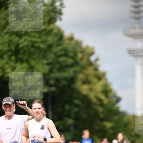 29.06.2025 - hella hamburg halbmarathon Dr. Thomas Lammeyer http://msf.ph/oto/8414094 29.06.2025 10:44:23 Kennedybrücke 1058, 1586, 2019, 2313, 2888, 2976, 3237, 3515, 3808, 3882, 3883, 3884, 4173, 4752, 5229, 5263, 5654, 5701, 5876, 5877, 5901, 6427, 6866, 6876, 7045, 7174, 7455, 7456, 7524, 7675, 7850, 7984, 8107, 8391, 8612, 8865, 8866, 9495, 9698, 9747, 9777, 10441, 10512, 10626, 10806, 10818, 10833, 11175, 11242, 11244 meine-sportfotos.de