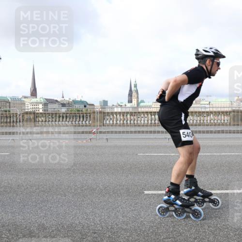 29.06.2025 - hella hamburg halbmarathon Lena Gebhardt http://msf.ph/oto/8414122 29.06.2025 08:55:54 Lombardsbrücke 540 meine-sportfotos.de