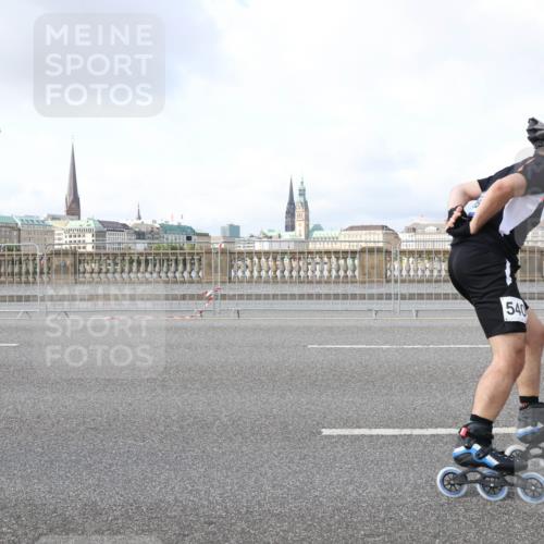 29.06.2025 - hella hamburg halbmarathon Lena Gebhardt http://msf.ph/oto/8414143 29.06.2025 08:55:54 Lombardsbrücke 540 meine-sportfotos.de