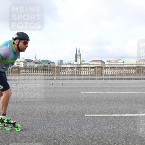 29.06.2025 - hella hamburg halbmarathon Lena Gebhardt http://msf.ph/oto/8414203 29.06.2025 08:55:54 Lombardsbrücke 400, 0541 meine-sportfotos.de