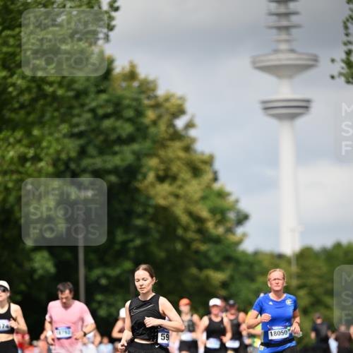 29.06.2025 - hella hamburg halbmarathon Dr. Thomas Lammeyer http://msf.ph/oto/8414215 29.06.2025 10:44:30 Kennedybrücke 1058, 1291, 1586, 1899, 2019, 2515, 2572, 2888, 3237, 3515, 3808, 3882, 3883, 3884, 4173, 4271, 4752, 5229, 5263, 5654, 5701, 5702, 5876, 5877, 5901, 5975, 6673, 6866, 6876, 6920, 7174, 7455, 7456, 7524, 7675, 7850, 7984, 8107, 8391, 8612, 8865, 8866, 8984, 9187, 9468, 9495, 9747, 9977, 10626, 10806, 10818, 10833, 11242, 11244 meine-sportfotos.de