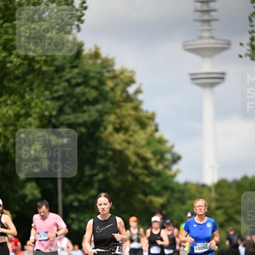 29.06.2025 - hella hamburg halbmarathon Dr. Thomas Lammeyer http://msf.ph/oto/8414221 29.06.2025 10:44:30 Kennedybrücke 1058, 1291, 1586, 1899, 2019, 2515, 2572, 2888, 3237, 3515, 3808, 3882, 3883, 3884, 4173, 4271, 4752, 5229, 5263, 5654, 5701, 5702, 5876, 5877, 5901, 5975, 6673, 6866, 6876, 6920, 7174, 7455, 7456, 7524, 7675, 7850, 7984, 8107, 8391, 8612, 8865, 8866, 8984, 9187, 9468, 9495, 9747, 9977, 10626, 10806, 10818, 10833, 11242, 11244 meine-sportfotos.de