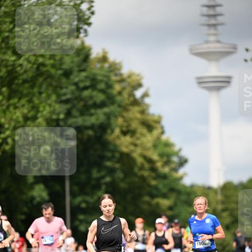 29.06.2025 - hella hamburg halbmarathon Dr. Thomas Lammeyer http://msf.ph/oto/8414227 29.06.2025 10:44:30 Kennedybrücke 1058, 1291, 1586, 1899, 2019, 2515, 2572, 2888, 3237, 3515, 3808, 3882, 3883, 3884, 4173, 4271, 4752, 5229, 5263, 5654, 5701, 5702, 5876, 5877, 5901, 5975, 6673, 6866, 6876, 6920, 7174, 7455, 7456, 7524, 7675, 7850, 7984, 8107, 8391, 8612, 8865, 8866, 8984, 9187, 9468, 9495, 9747, 9977, 10626, 10806, 10818, 10833, 11242, 11244 meine-sportfotos.de