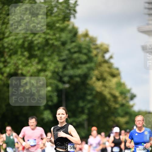 29.06.2025 - hella hamburg halbmarathon Dr. Thomas Lammeyer http://msf.ph/oto/8414242 29.06.2025 10:44:32 Kennedybrücke 1058, 1291, 1586, 1899, 2019, 2109, 2515, 2572, 2888, 3237, 3515, 3607, 3808, 3883, 3884, 4271, 5229, 5263, 5654, 5701, 5702, 5876, 5877, 5901, 5975, 6673, 6866, 6876, 6920, 7174, 7455, 7456, 7675, 7850, 7984, 8107, 8391, 8612, 8865, 8866, 8984, 9187, 9468, 9495, 9747, 9977, 10626, 10806, 10818, 10833, 11242, 11244 meine-sportfotos.de