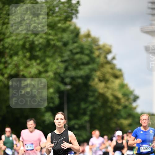 29.06.2025 - hella hamburg halbmarathon Dr. Thomas Lammeyer http://msf.ph/oto/8414246 29.06.2025 10:44:32 Kennedybrücke 1058, 1291, 1586, 1899, 2019, 2109, 2515, 2572, 2888, 3237, 3515, 3607, 3808, 3883, 3884, 4271, 5229, 5263, 5654, 5701, 5702, 5876, 5877, 5901, 5975, 6673, 6866, 6876, 6920, 7174, 7455, 7456, 7675, 7850, 7984, 8107, 8391, 8612, 8865, 8866, 8984, 9187, 9468, 9495, 9747, 9977, 10626, 10806, 10818, 10833, 11242, 11244 meine-sportfotos.de