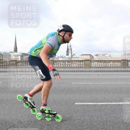 29.06.2025 - hella hamburg halbmarathon Lena Gebhardt http://msf.ph/oto/8414264 29.06.2025 08:55:54 Lombardsbrücke 400 meine-sportfotos.de