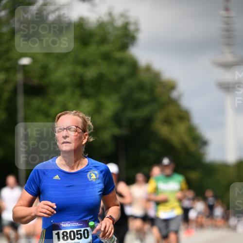 29.06.2025 - hella hamburg halbmarathon Dr. Thomas Lammeyer http://msf.ph/oto/8414348 29.06.2025 10:44:39 Kennedybrücke 1058, 1291, 1586, 1899, 2019, 2109, 2254, 2515, 2572, 2888, 3607, 3808, 4271, 5229, 5263, 5654, 5701, 5702, 5876, 5877, 5901, 5975, 6363, 6673, 6866, 6876, 6920, 7174, 7675, 7850, 7984, 8107, 8391, 8739, 8815, 8984, 9187, 9195, 9468, 9495, 9977, 10474, 10806, 10833, 11244 meine-sportfotos.de