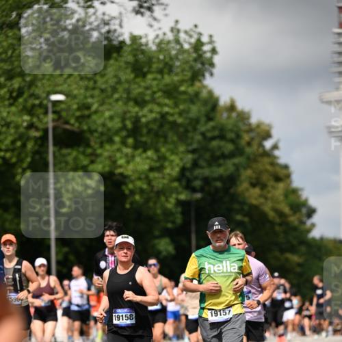 29.06.2025 - hella hamburg halbmarathon Dr. Thomas Lammeyer http://msf.ph/oto/8414380 29.06.2025 10:44:41 Kennedybrücke 1058, 1291, 1586, 1899, 2109, 2254, 2515, 2572, 2888, 3607, 3808, 4271, 5263, 5654, 5701, 5702, 5901, 5975, 6363, 6673, 6866, 6876, 6920, 7174, 8107, 8391, 8739, 8815, 8984, 9187, 9195, 9468, 9495, 9977, 10474, 10806, 10833, 11244 meine-sportfotos.de