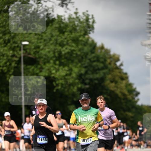 29.06.2025 - hella hamburg halbmarathon Dr. Thomas Lammeyer http://msf.ph/oto/8414399 29.06.2025 10:44:41 Kennedybrücke 1058, 1291, 1586, 1899, 2109, 2254, 2515, 2572, 2888, 3607, 3808, 4271, 5263, 5654, 5701, 5702, 5901, 5975, 6363, 6673, 6866, 6876, 6920, 7174, 8107, 8391, 8739, 8815, 8984, 9187, 9195, 9468, 9495, 9977, 10474, 10806, 10833, 11244 meine-sportfotos.de