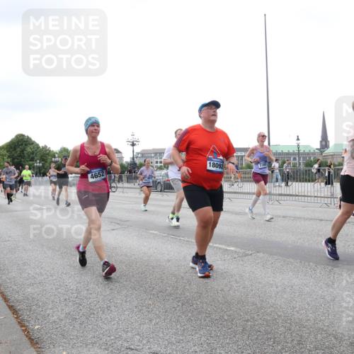29.06.2025 - hella hamburg halbmarathon Lena Gebhardt http://msf.ph/oto/8414434 29.06.2025 10:51:24 Lombardsbrücke 4652, 18092, 3934, 1203, 1208, 1404, 1478, 1617, 1997, 2202, 2308, 2358, 2380, 2484, 2485, 2593, 2736, 2778, 2859, 3240, 3934, 4156, 4652, 4713, 4748, 4808, 4878, 4920, 5286, 5289, 5291, 5357, 5394, 5530, 5716, 5717, 6007, 6091, 6885, 6945, 6954, 6961, 7012, 7769, 7770, 7771, 7825, 7841, 7871, 7992, 8040, 8125, 8399, 8410, 8672, 9166, 9167, 9340, 9462, 9582, 9583, 9763, 10496, 10552, 11034, 11052, 11252, 11268, 11575, 11875 meine-sportfotos.de
