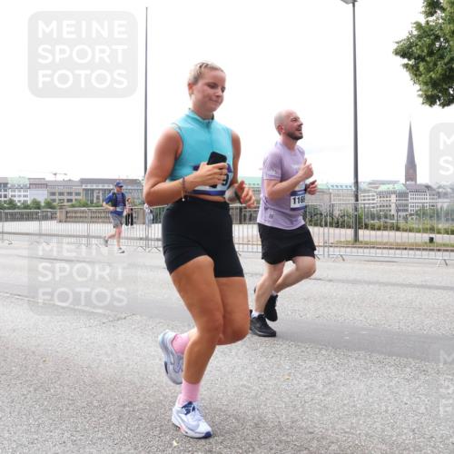 29.06.2025 - hella hamburg halbmarathon Lena Gebhardt http://msf.ph/oto/8414470 29.06.2025 10:26:03 Lombardsbrücke 10219, 1169, 1305, 1479, 1481, 3343, 3617, 3765, 4267, 4268, 4315, 4378, 4797, 5028, 5497, 6159, 6663, 8276, 8306, 8674, 8881, 10104, 10219, 11107, 11139, 11596, 11699, 11828, 11859, 12074, 12505, 12826, 12827, 12838, 12945, 12946, 13653, 14063, 14179, 14223, 14356, 14726, 14936, 16289, 16354, 16381, 16927, 17369, 17712, 19144 meine-sportfotos.de