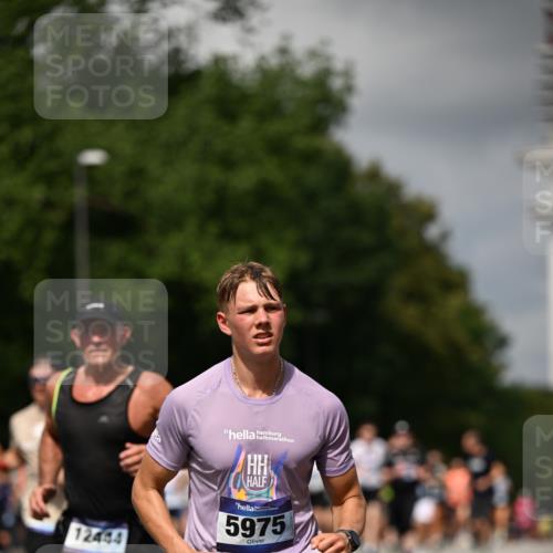 29.06.2025 - hella hamburg halbmarathon Dr. Thomas Lammeyer http://msf.ph/oto/8414507 29.06.2025 10:44:45 Kennedybrücke 1037, 1291, 1586, 1899, 2109, 2254, 2515, 2572, 3432, 3607, 3810, 4271, 4612, 5059, 5263, 5351, 5654, 5701, 5702, 5901, 5975, 6229, 6363, 6673, 6866, 6876, 6920, 7174, 8107, 8739, 8815, 8984, 9187, 9195, 9468, 9495, 9977, 10166, 10474, 10806, 10833, 11244 meine-sportfotos.de
