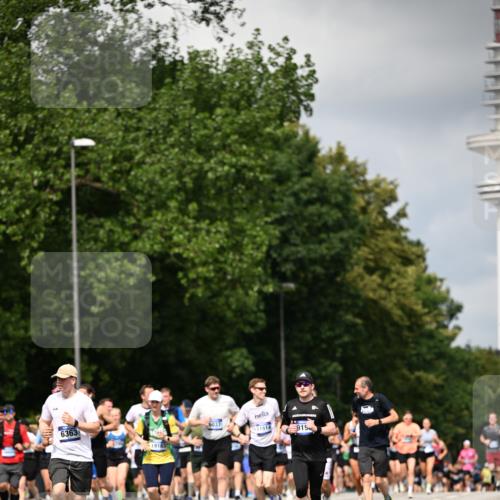 29.06.2025 - hella hamburg halbmarathon Dr. Thomas Lammeyer http://msf.ph/oto/8414556 29.06.2025 10:44:48 Kennedybrücke 1037, 1291, 1586, 1899, 2042, 2109, 2254, 2299, 2515, 2572, 3293, 3432, 3607, 3810, 4271, 4612, 5059, 5351, 5654, 5702, 5901, 5975, 6229, 6363, 6673, 6920, 7108, 7174, 8739, 8815, 8984, 9187, 9195, 9468, 9495, 9946, 9977, 10166, 10474, 10806, 10833, 11244 meine-sportfotos.de