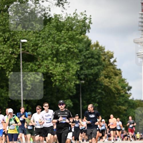 29.06.2025 - hella hamburg halbmarathon Dr. Thomas Lammeyer http://msf.ph/oto/8414610 29.06.2025 10:44:50 Kennedybrücke 1018, 1037, 1291, 1586, 1899, 2042, 2109, 2254, 2299, 2515, 2572, 3293, 3432, 3607, 3810, 4271, 4612, 5059, 5351, 5654, 5702, 5975, 6076, 6163, 6229, 6363, 6673, 6920, 7108, 7174, 8378, 8739, 8815, 8984, 9187, 9195, 9468, 9495, 9946, 9977, 10166, 10474, 10833, 11244 meine-sportfotos.de