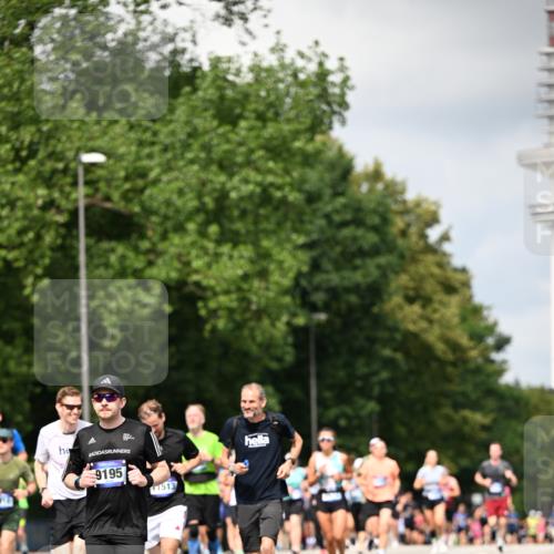 29.06.2025 - hella hamburg halbmarathon Dr. Thomas Lammeyer http://msf.ph/oto/8414669 29.06.2025 10:44:52 Kennedybrücke 1018, 1037, 1291, 1586, 1899, 2042, 2109, 2254, 2299, 2515, 2572, 3293, 3306, 3432, 3607, 3810, 4271, 4612, 5059, 5351, 5702, 5753, 5975, 6076, 6163, 6229, 6363, 6673, 6920, 7108, 8378, 8739, 8815, 8984, 9187, 9195, 9468, 9946, 9977, 10166, 10474, 10833, 10940, 11244 meine-sportfotos.de
