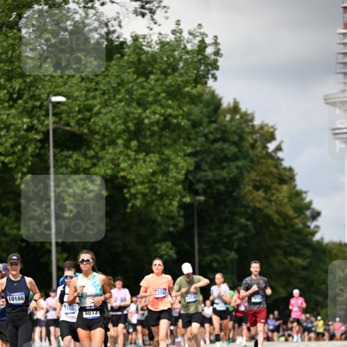 29.06.2025 - hella hamburg halbmarathon Dr. Thomas Lammeyer http://msf.ph/oto/8414789 29.06.2025 10:44:57 Kennedybrücke 1018, 1037, 1323, 2042, 2109, 2254, 2299, 3293, 3306, 3432, 3607, 3810, 4271, 4612, 5059, 5351, 5702, 5753, 5975, 6076, 6098, 6163, 6229, 6363, 6806, 7108, 7956, 8378, 8739, 8815, 8984, 9187, 9195, 9237, 9468, 9946, 9977, 10166, 10474, 10920, 10940, 11053 meine-sportfotos.de