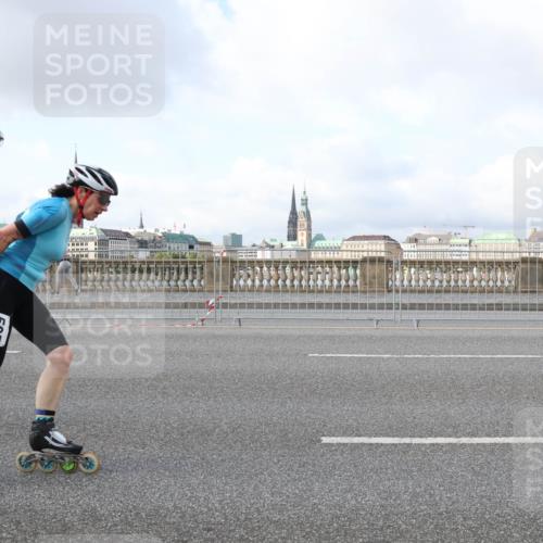 29.06.2025 - hella hamburg halbmarathon Lena Gebhardt http://msf.ph/oto/8414803 29.06.2025 08:55:59 Lombardsbrücke 507 meine-sportfotos.de