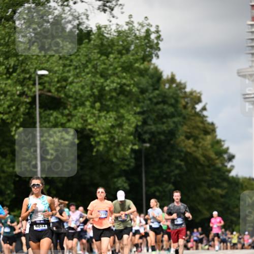 29.06.2025 - hella hamburg halbmarathon Dr. Thomas Lammeyer http://msf.ph/oto/8414819 29.06.2025 10:44:58 Kennedybrücke 1018, 1037, 1075, 1323, 2042, 2109, 2254, 2299, 3293, 3306, 3432, 3607, 3810, 4612, 5059, 5351, 5702, 5753, 5975, 6076, 6098, 6163, 6229, 6363, 6806, 7108, 7956, 8378, 8739, 8815, 9195, 9237, 9468, 9946, 9977, 10166, 10474, 10920, 10940, 11053 meine-sportfotos.de