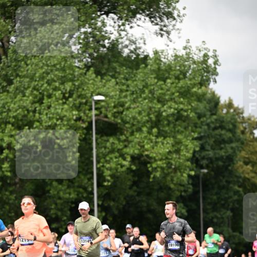29.06.2025 - hella hamburg halbmarathon Dr. Thomas Lammeyer http://msf.ph/oto/8414864 29.06.2025 10:45:01 Kennedybrücke 1018, 1037, 1075, 1323, 2042, 2109, 2254, 2299, 3293, 3306, 3432, 3607, 3810, 4612, 4906, 5059, 5351, 5753, 6076, 6098, 6163, 6229, 6363, 6806, 7108, 7956, 8378, 8429, 8430, 8739, 8815, 9195, 9237, 9946, 10166, 10474, 10920, 10940, 11053, 11176 meine-sportfotos.de