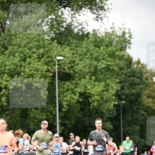 29.06.2025 - hella hamburg halbmarathon Dr. Thomas Lammeyer http://msf.ph/oto/8414868 29.06.2025 10:45:01 Kennedybrücke 1018, 1037, 1075, 1323, 2042, 2109, 2254, 2299, 3293, 3306, 3432, 3607, 3810, 4612, 4906, 5059, 5351, 5753, 6076, 6098, 6163, 6229, 6363, 6806, 7108, 7956, 8378, 8429, 8430, 8739, 8815, 9195, 9237, 9946, 10166, 10474, 10920, 10940, 11053, 11176 meine-sportfotos.de