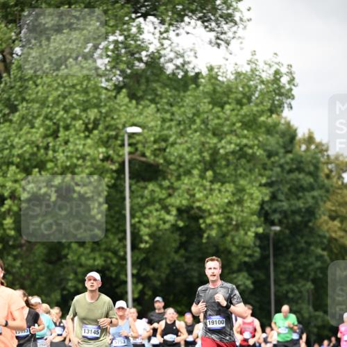 29.06.2025 - hella hamburg halbmarathon Dr. Thomas Lammeyer http://msf.ph/oto/8414876 29.06.2025 10:45:02 Kennedybrücke 1018, 1037, 1075, 1323, 2042, 2109, 2254, 2299, 3293, 3306, 3432, 3607, 3810, 4612, 4906, 5059, 5351, 5753, 6076, 6098, 6163, 6229, 6363, 6806, 7108, 7956, 8378, 8429, 8430, 8739, 8815, 9195, 9237, 9946, 9962, 10166, 10474, 10920, 10940, 11053, 11176 meine-sportfotos.de