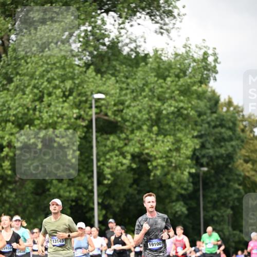 29.06.2025 - hella hamburg halbmarathon Dr. Thomas Lammeyer http://msf.ph/oto/8414886 29.06.2025 10:45:02 Kennedybrücke 1018, 1037, 1075, 1323, 2042, 2109, 2254, 2299, 3293, 3306, 3432, 3607, 3810, 4612, 4906, 5059, 5351, 5753, 6076, 6098, 6163, 6229, 6363, 6806, 7108, 7956, 8378, 8429, 8430, 8739, 8815, 9195, 9237, 9946, 9962, 10166, 10474, 10920, 10940, 11053, 11176 meine-sportfotos.de