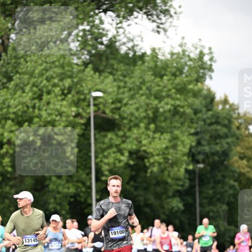 29.06.2025 - hella hamburg halbmarathon Dr. Thomas Lammeyer http://msf.ph/oto/8414908 29.06.2025 10:45:03 Kennedybrücke 1018, 1037, 1075, 1323, 2042, 2254, 2299, 3293, 3306, 3432, 3810, 4612, 4906, 5059, 5351, 5753, 6076, 6098, 6163, 6229, 6363, 6806, 7108, 7956, 8378, 8429, 8430, 8739, 8815, 9195, 9237, 9946, 9962, 10166, 10474, 10920, 10940, 11053, 11176 meine-sportfotos.de