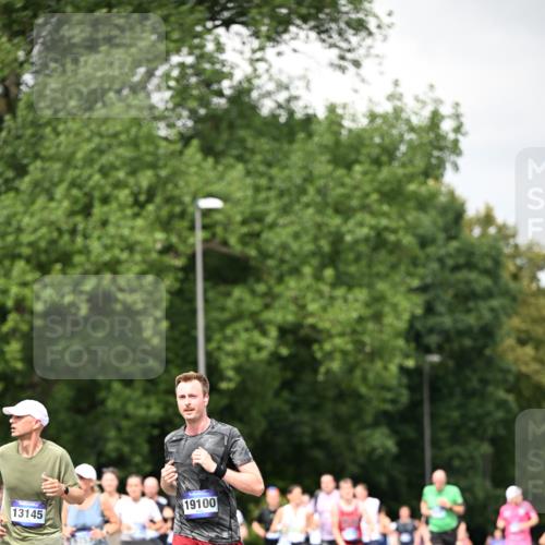 29.06.2025 - hella hamburg halbmarathon Dr. Thomas Lammeyer http://msf.ph/oto/8414926 29.06.2025 10:45:03 Kennedybrücke 1018, 1037, 1075, 1323, 2042, 2254, 2299, 3293, 3306, 3432, 3810, 4612, 4906, 5059, 5351, 5753, 6076, 6098, 6163, 6229, 6363, 6806, 7108, 7956, 8378, 8429, 8430, 8739, 8815, 9195, 9237, 9946, 9962, 10166, 10474, 10920, 10940, 11053, 11176 meine-sportfotos.de