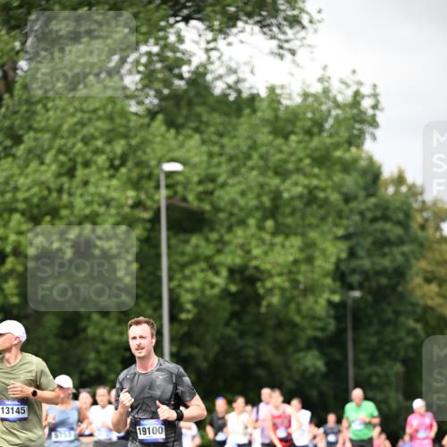 29.06.2025 - hella hamburg halbmarathon Dr. Thomas Lammeyer http://msf.ph/oto/8414933 29.06.2025 10:45:03 Kennedybrücke 1018, 1037, 1075, 1323, 2042, 2254, 2299, 3293, 3306, 3432, 3810, 4612, 4906, 5059, 5351, 5753, 6076, 6098, 6163, 6229, 6363, 6806, 7108, 7956, 8378, 8429, 8430, 8739, 8815, 9195, 9237, 9946, 9962, 10166, 10474, 10920, 10940, 11053, 11176 meine-sportfotos.de