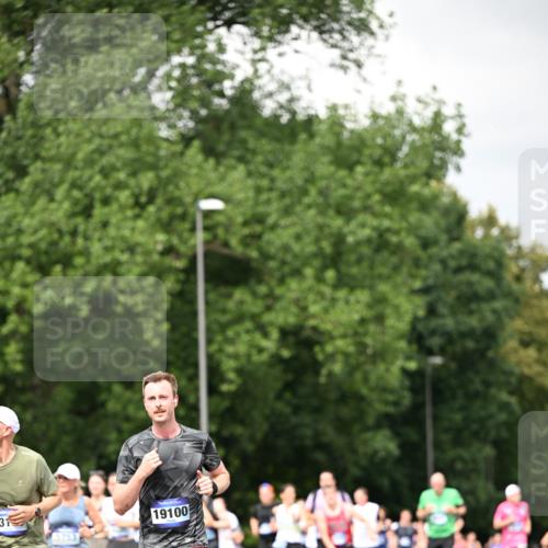 29.06.2025 - hella hamburg halbmarathon Dr. Thomas Lammeyer http://msf.ph/oto/8414940 29.06.2025 10:45:03 Kennedybrücke 1018, 1037, 1075, 1323, 2042, 2254, 2299, 3293, 3306, 3432, 3810, 4612, 4906, 5059, 5351, 5753, 6076, 6098, 6163, 6229, 6363, 6806, 7108, 7956, 8378, 8429, 8430, 8739, 8815, 9195, 9237, 9946, 9962, 10166, 10474, 10920, 10940, 11053, 11176 meine-sportfotos.de