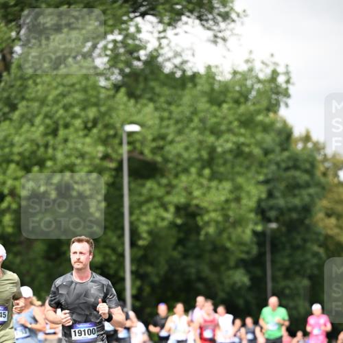29.06.2025 - hella hamburg halbmarathon Dr. Thomas Lammeyer http://msf.ph/oto/8414953 29.06.2025 10:45:04 Kennedybrücke 1018, 1037, 1075, 1323, 2042, 2299, 3293, 3306, 3432, 3810, 4612, 4906, 5059, 5351, 5753, 6076, 6098, 6163, 6229, 6363, 6806, 7108, 7956, 8378, 8429, 8430, 8739, 8815, 9195, 9237, 9946, 9962, 10166, 10474, 10920, 10940, 11053, 11176 meine-sportfotos.de