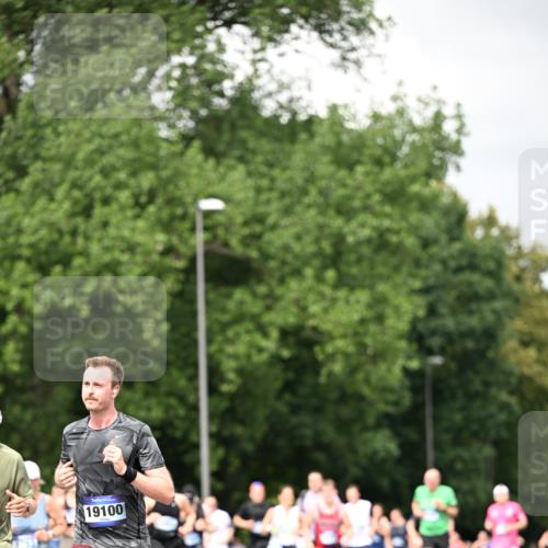29.06.2025 - hella hamburg halbmarathon Dr. Thomas Lammeyer http://msf.ph/oto/8414956 29.06.2025 10:45:04 Kennedybrücke 1018, 1037, 1075, 1323, 2042, 2299, 3293, 3306, 3432, 3810, 4612, 4906, 5059, 5351, 5753, 6076, 6098, 6163, 6229, 6363, 6806, 7108, 7956, 8378, 8429, 8430, 8739, 8815, 9195, 9237, 9946, 9962, 10166, 10474, 10920, 10940, 11053, 11176 meine-sportfotos.de