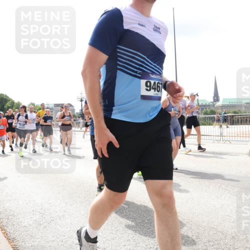 29.06.2025 - hella hamburg halbmarathon Lena Gebhardt http://msf.ph/oto/8414984 29.06.2025 10:42:12 Lombardsbrücke 14486, 9223, 12725, 2145, 11840, 9467, 1813, 1039, 1150, 1360, 1624, 1648, 1712, 1752, 1929, 1957, 2069, 2145, 2523, 2974, 3276, 3326, 3459, 3460, 3568, 3605, 4329, 4353, 4735, 4736, 4885, 4891, 4892, 5403, 5419, 5432, 5671, 5810, 6136, 6137, 6153, 6320, 6430, 6436, 6618, 6828, 6837, 6846, 6917, 7040, 7260, 7357, 7477, 7557, 7666, 7955, 8014, 8300, 8301, 8443, 8459, 8525, 8526, 8712, 8816, 8897, 8908, 9008, 9223, 9370, 9467, 9588, 9980, 10027, 10532, 10623 meine-sportfotos.de