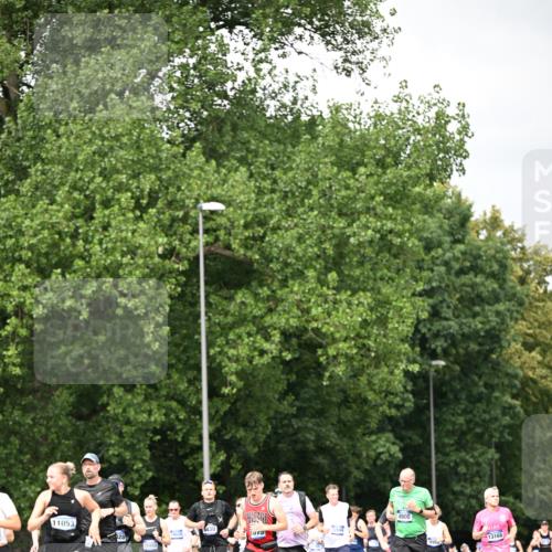 29.06.2025 - hella hamburg halbmarathon Dr. Thomas Lammeyer http://msf.ph/oto/8414996 29.06.2025 10:45:05 Kennedybrücke 1018, 1037, 1075, 1323, 2042, 2299, 3293, 3306, 3432, 3810, 4612, 4906, 5059, 5351, 5753, 6076, 6098, 6163, 6229, 6363, 6806, 7108, 7956, 8378, 8429, 8430, 8739, 9195, 9237, 9946, 9962, 10166, 10474, 10920, 10940, 11053, 11176 meine-sportfotos.de